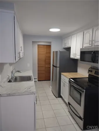 $1,950 | 153 Watertree Drive, De Witt, NY 13057
