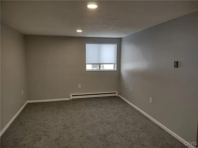 $1,950 | 153 Watertree Drive, De Witt, NY 13057