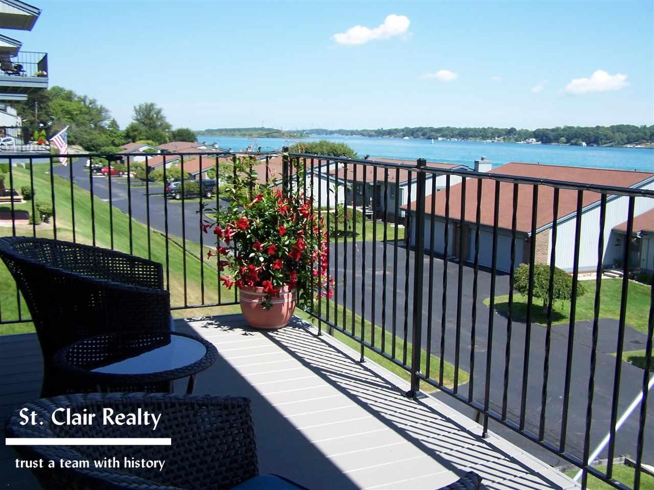 1715 River Road, Unit 70 St. Clair, MI 48079 - Photo 9 of 45 31328544-8.JPG