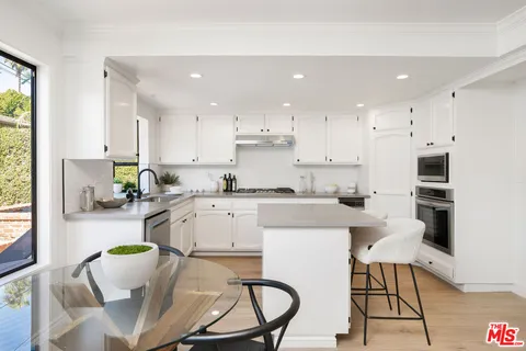 $1,625,000 | 13033 West Magnolia Boulevard, Sherman Oaks, CA 91423
