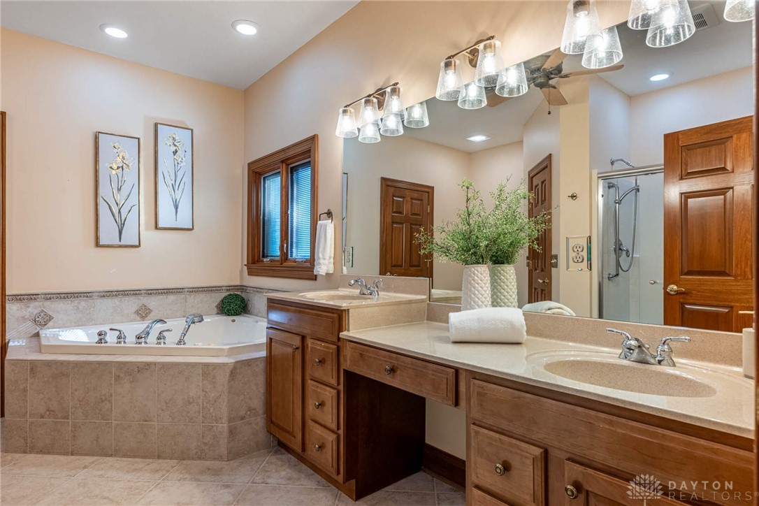 8101 Hidden Ridge Springboro, OH 45066 - Photo 21 of 71 Gallery Image 21
