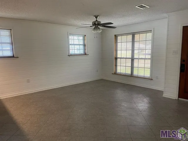 $1,600 | 913 Jane Drive, Denham Springs, LA 70726