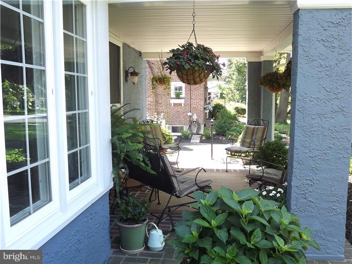 1151 Jericho Road Abington, PA 19001 - Photo 3 of 25 Porch