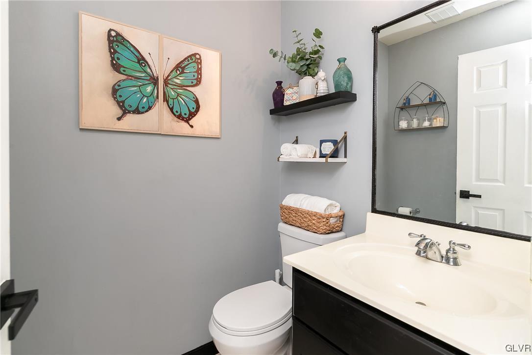 211 Bindale Road Tamiment, PA 18371 - Photo 15 of 40 Gallery Image 15