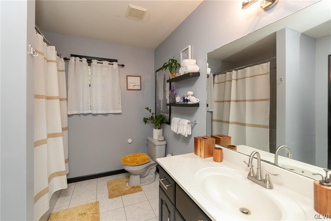 211 Bindale Road Tamiment, PA 18371 - Photo 18 of 40 Gallery Image 18