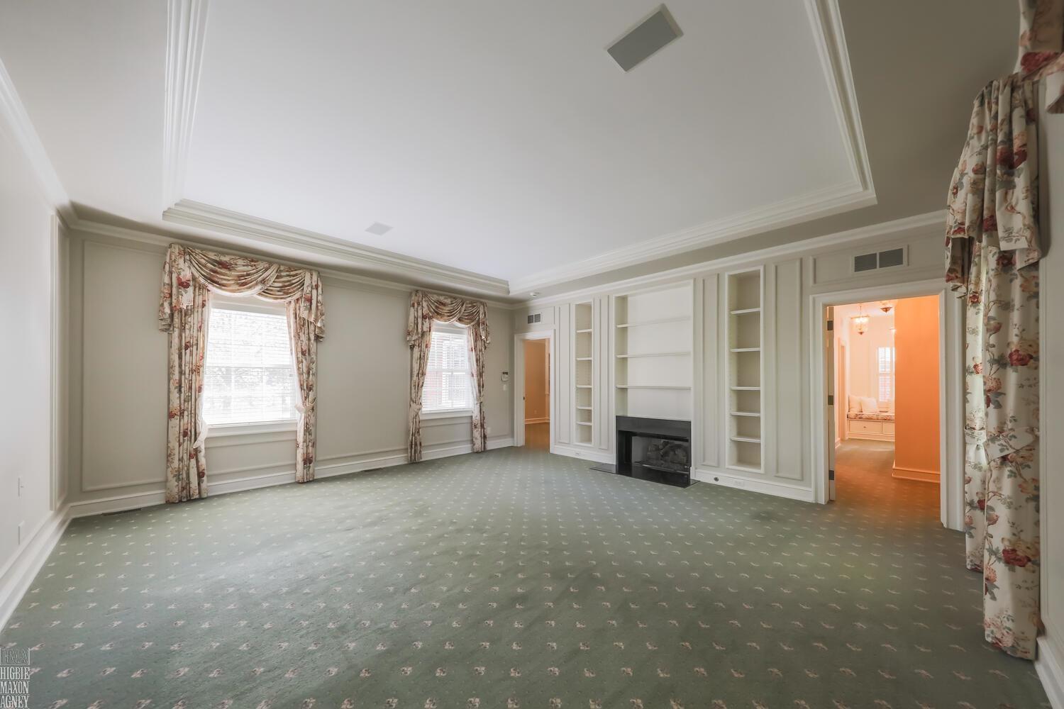 180 Provencal Road Grosse Pointe, MI 48236 - Photo 42 of 99 50142125-2703bc22-a7af-426f-b66f-a235b2c45ca6.JPG