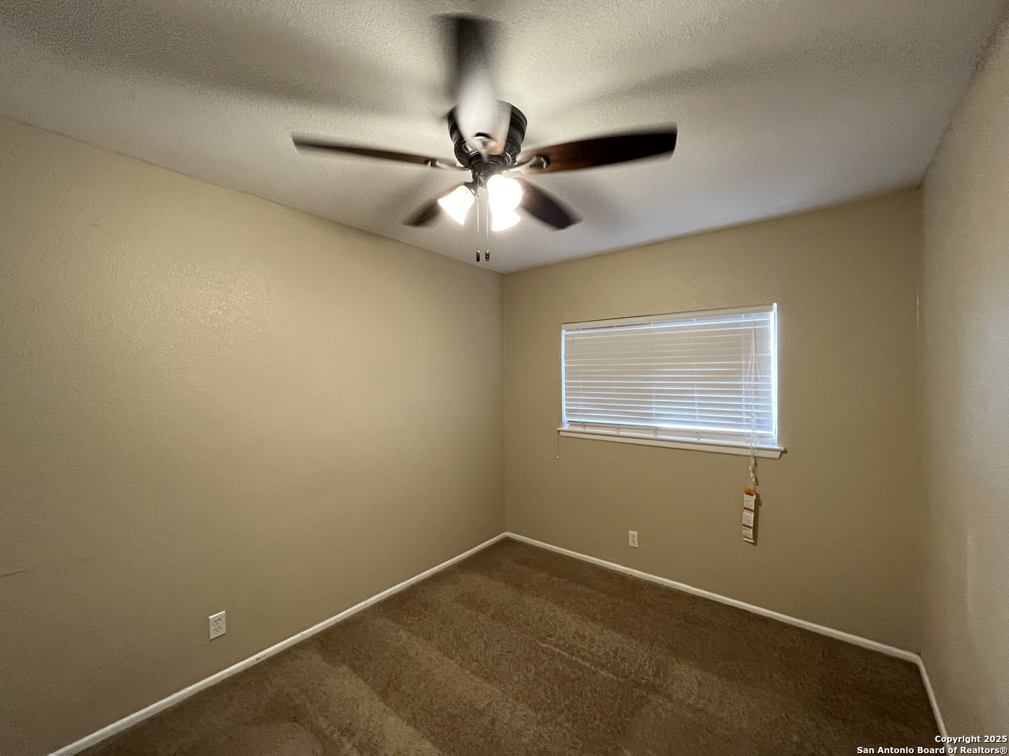 6522 Ridge Willow Drive San Antonio, TX 78233 - Photo 31 of 42 a view of an empty room