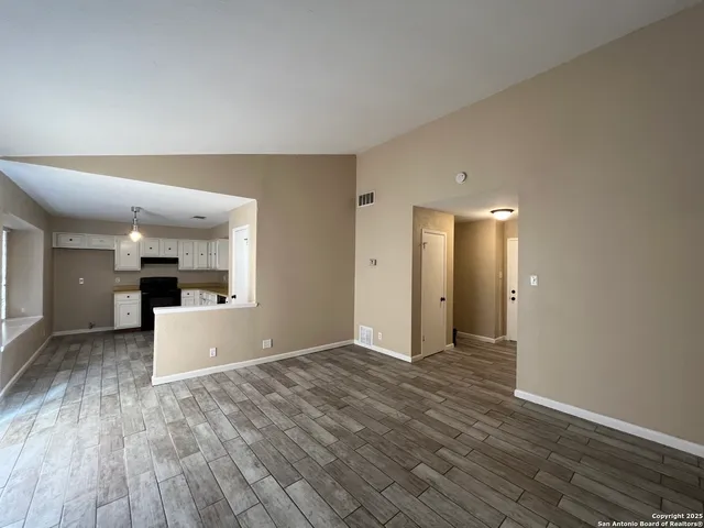 $1,795 | 6522 Ridge Willow Drive, San Antonio, TX 78233