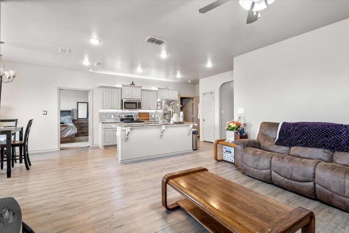 7813 88th Street Lubbock, TX 79424 - Photo 7 of 22 Photo 7