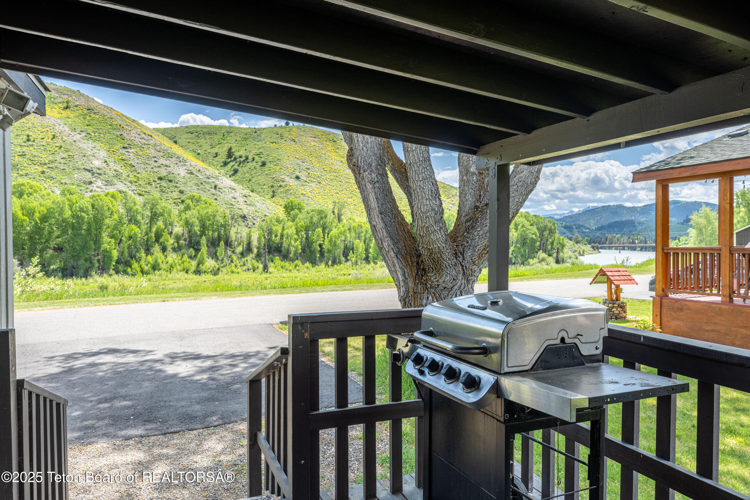 7250 Highway 89, Unit 25 Jackson, WY 83001 - Photo 9 of 37 Outside09