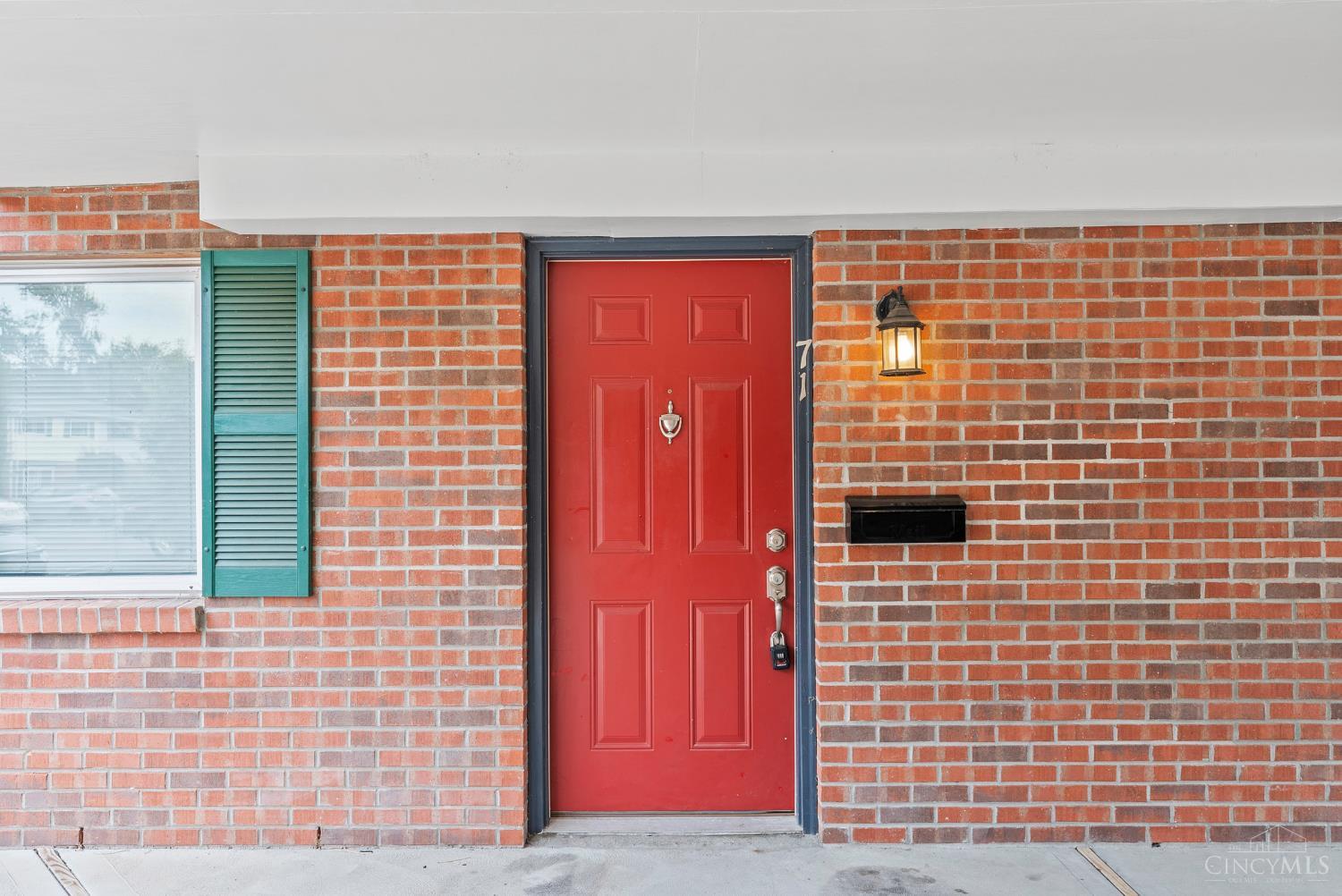 7752 Montgomery Road, Unit 71 Cincinnati, OH 45236 - Photo 5 of 56 Gallery Image 5