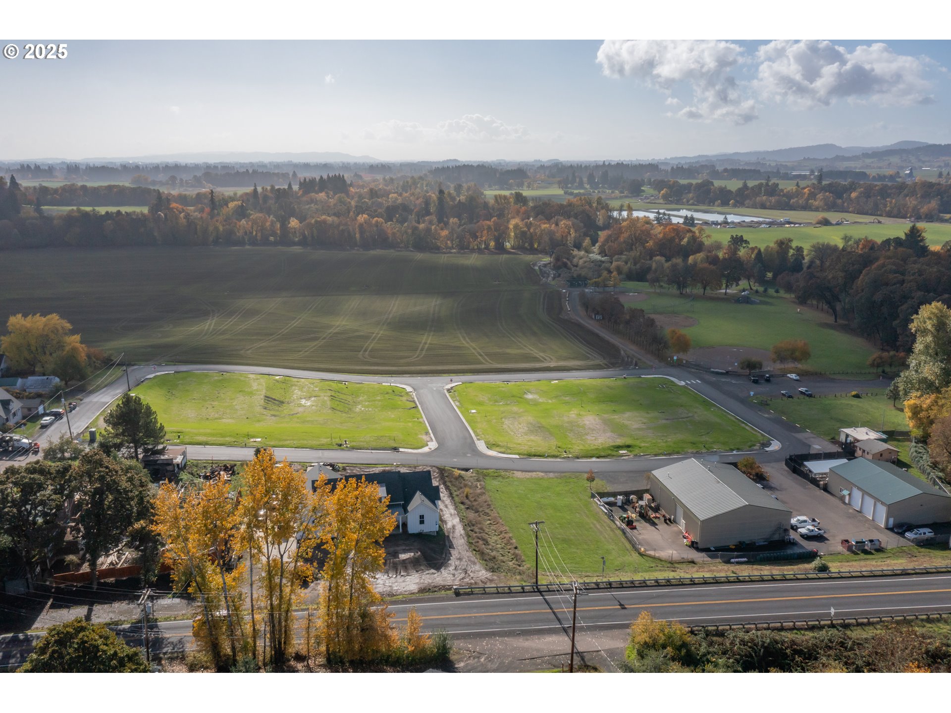 8 Block 7 Carlton, OR 97111 - Photo 33 of 43 a view of a swimming pool with a lake view