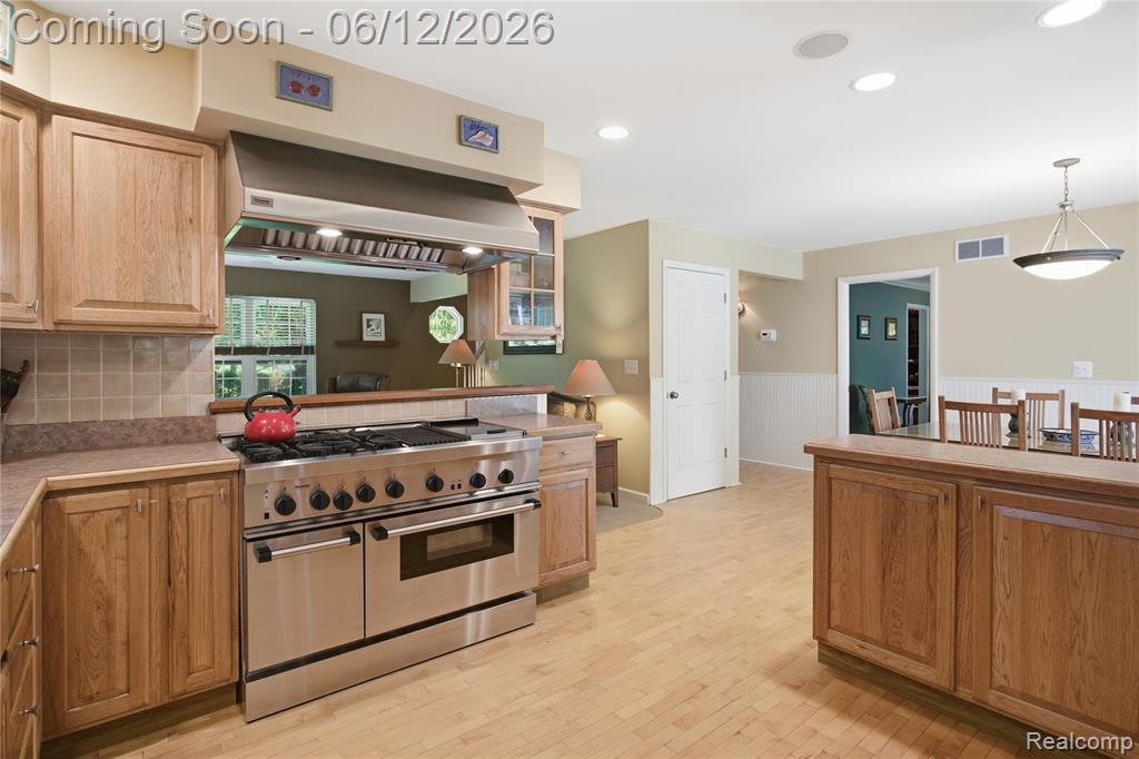 830 Hemingway Road Lake Orion, MI 48362 - Photo 16 of 70