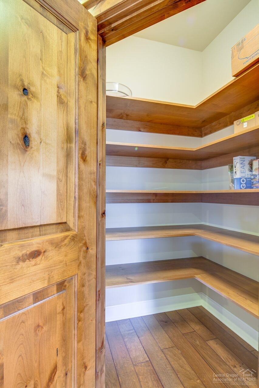 61061 Manhae Loop Bend, OR 97702 - Photo 12 of 25 Gallery Image 12