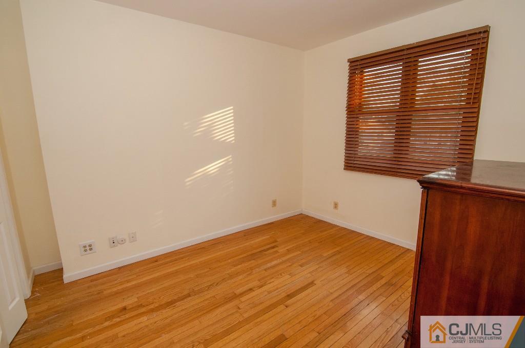 16 River Road East Brunswick, NJ 08816 - Photo 11 of 25 Gallery Image 11
