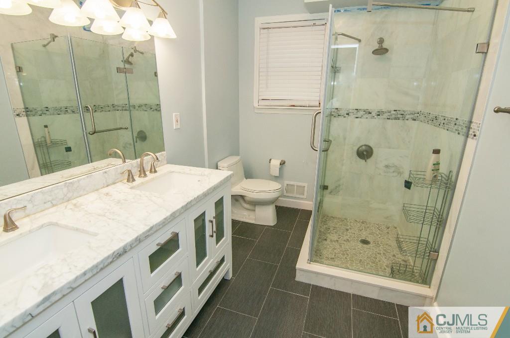 16 River Road East Brunswick, NJ 08816 - Photo 13 of 25 Gallery Image 13