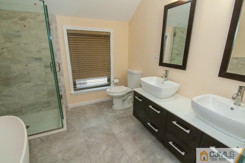 16 River Road East Brunswick, NJ 08816 - Photo 19 of 25 Gallery Image 19