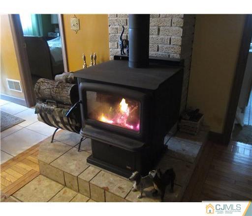 16 River Road East Brunswick, NJ 08816 - Photo 5 of 25 Gallery Image 5