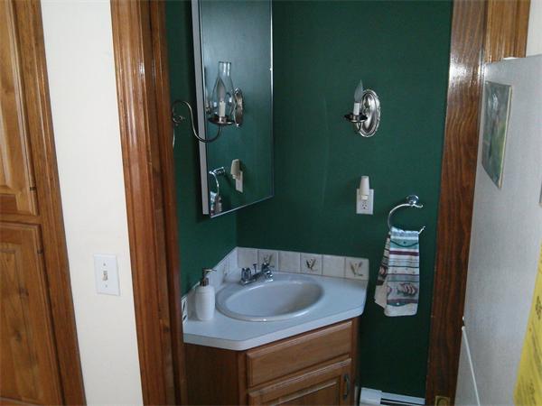 48 Narragansett Road Quincy, MA 02169 - Photo 8 of 20 Gallery Image 8