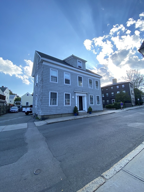 35 State Street, Unit 1 Marblehead, MA 01945 - Photo 1 of 1
