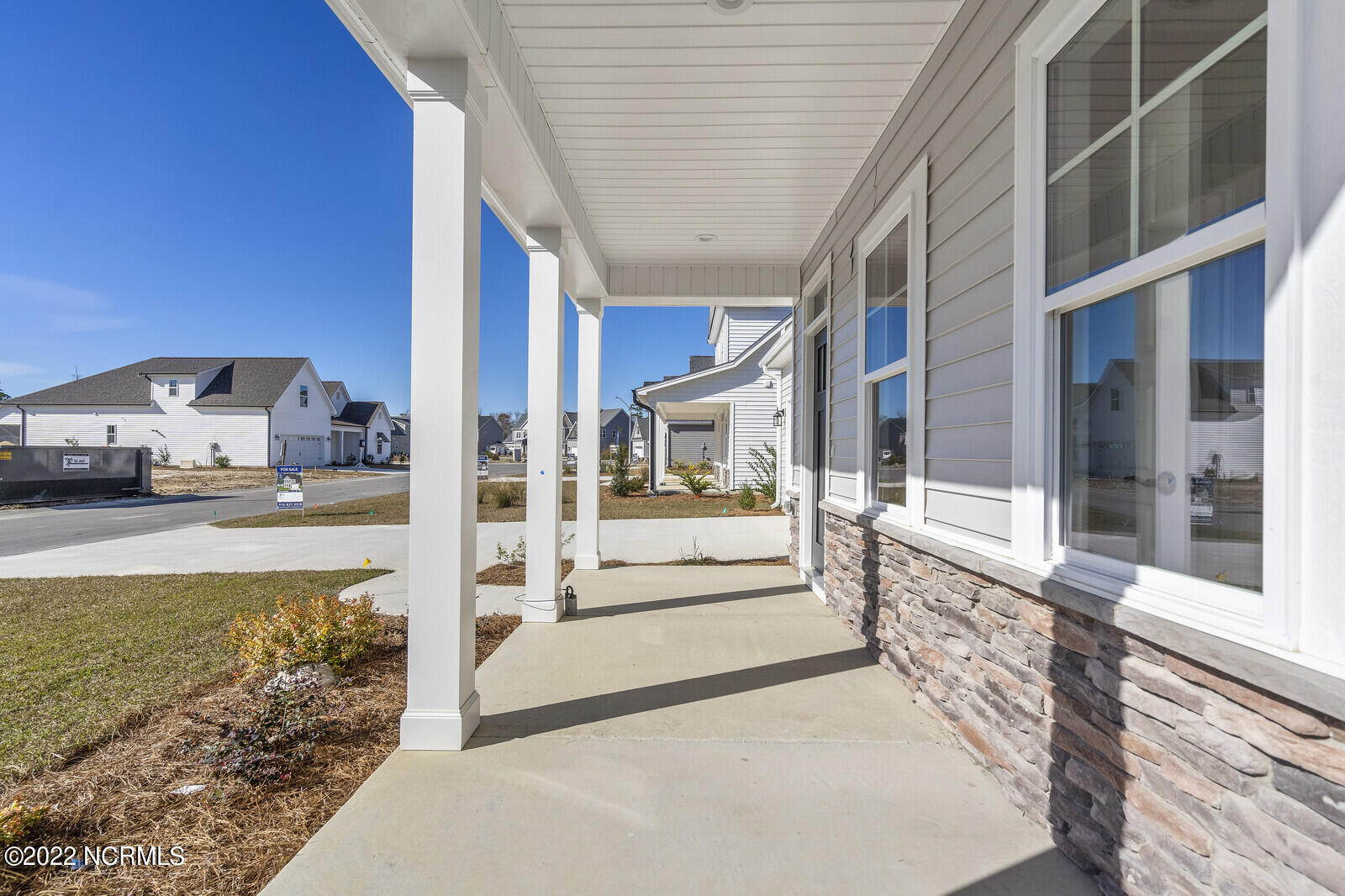 192 Abaco Way Hampstead, NC 28443 - Photo 4 of 63 04_DSC05949_mls