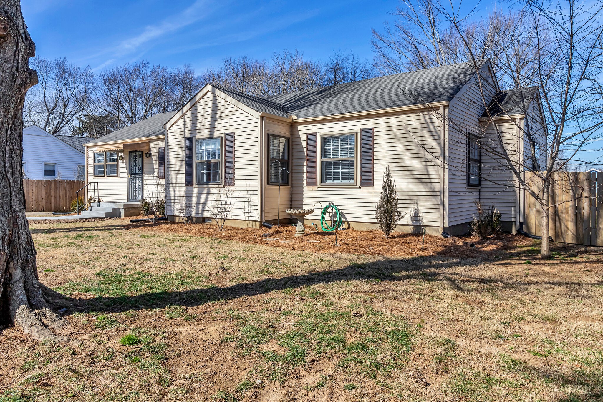 2809 Hastings Road Nashville, TN 37214 - Photo 3 of 27 Gallery Image 3