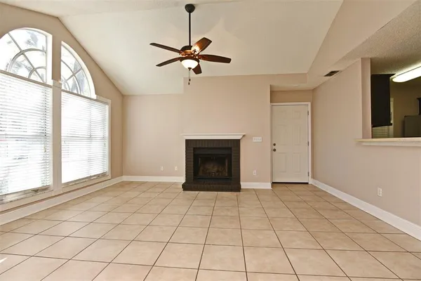 $1,800 | 952 Bird Bay Court, Unit 100, Lake Mary, FL 32746