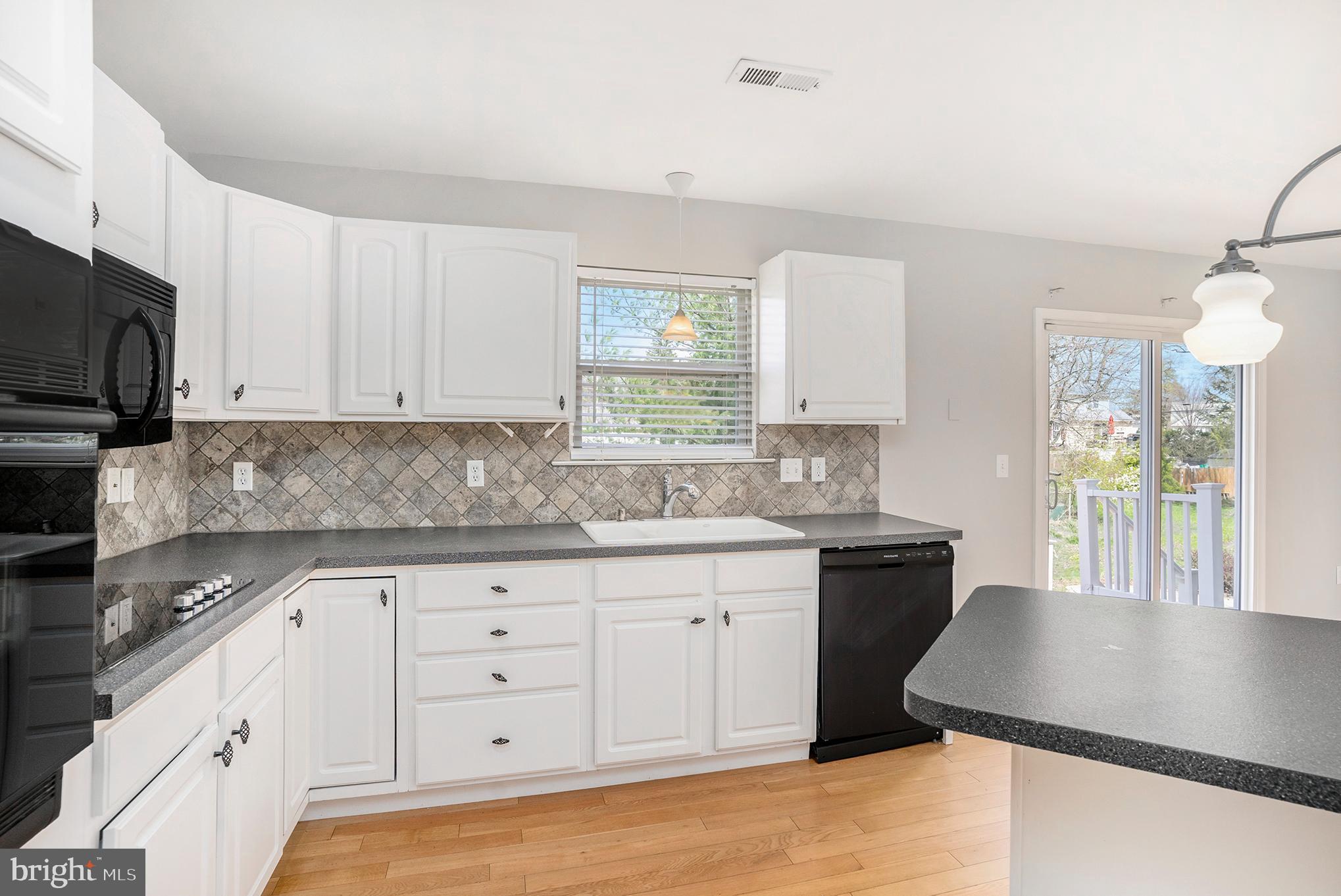 2355 Maple Avenue Croydon, PA 19021 - Photo 10 of 30 Gallery Image 10