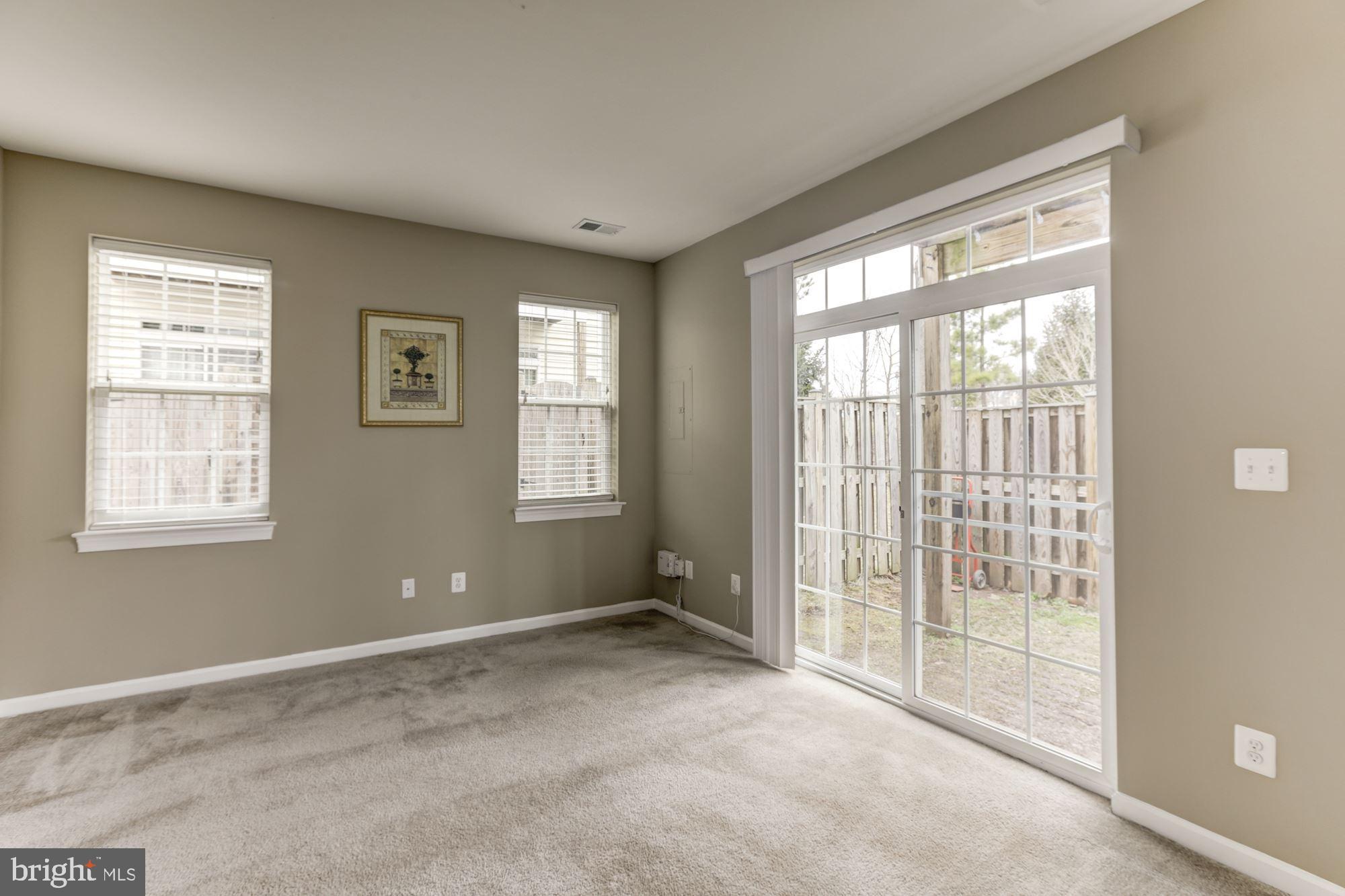 7478 Riding Meadow Way Manassas, VA 20111 - Photo 25 of 32 3rd bedroom pic 2