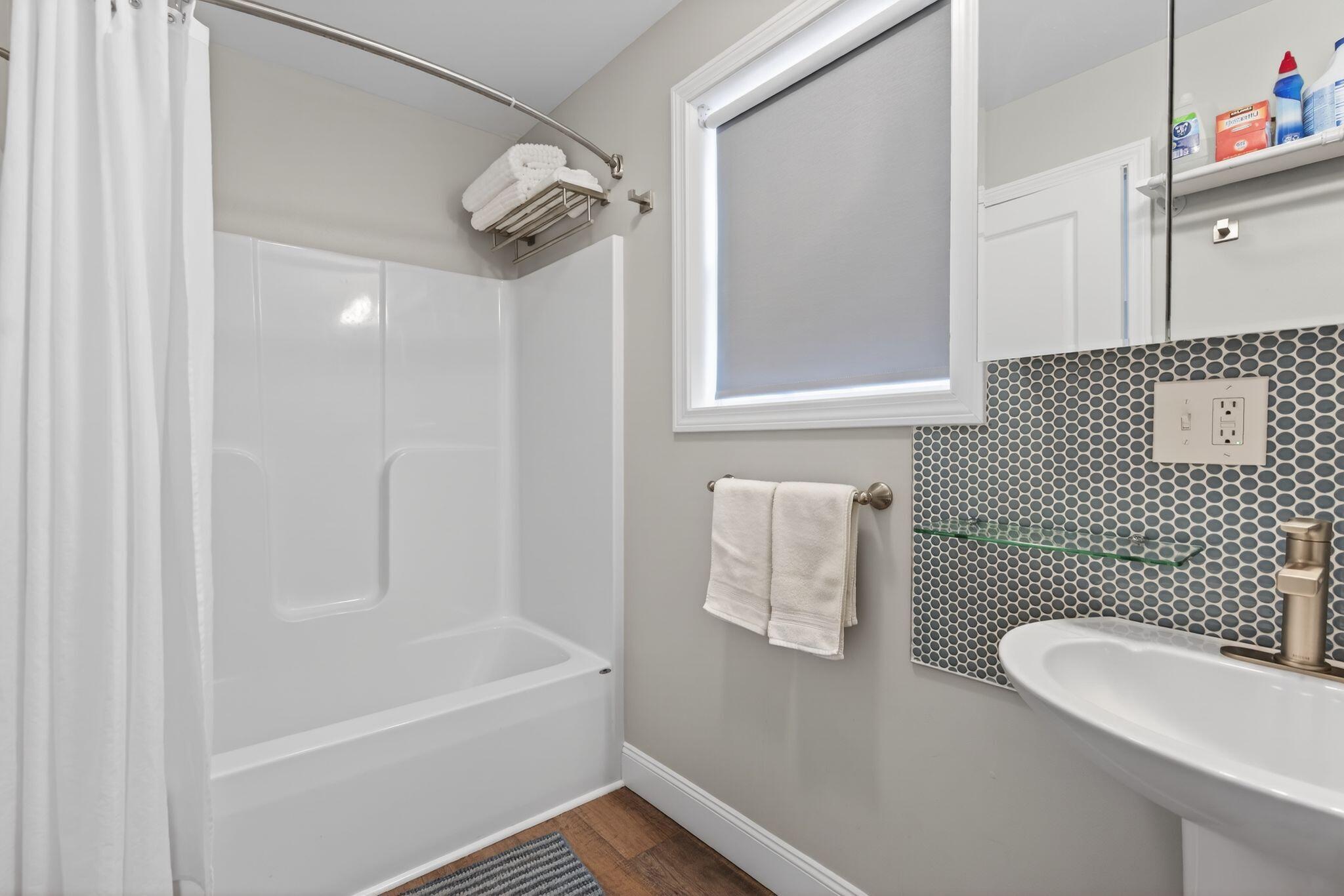 994 Portland Road, Unit 6 Saco, ME 04072 - Photo 15 of 35