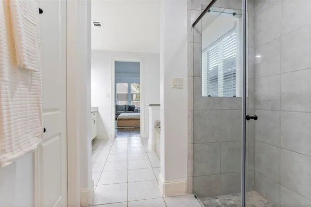 a en suite bathroom with a toilet