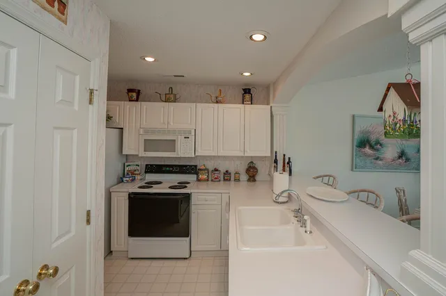 $240,000 | 4625 Lightkeepers Way, Unit 7L, Little River, SC 29566