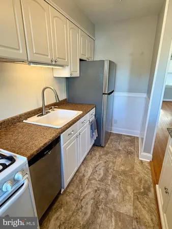$1,900 | 3613 Parkdale Avenue, Baltimore, MD 21211