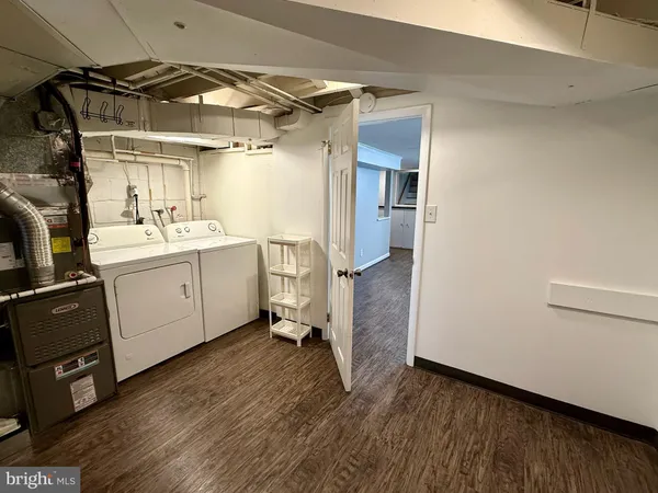 $1,900 | 3613 Parkdale Avenue, Baltimore, MD 21211