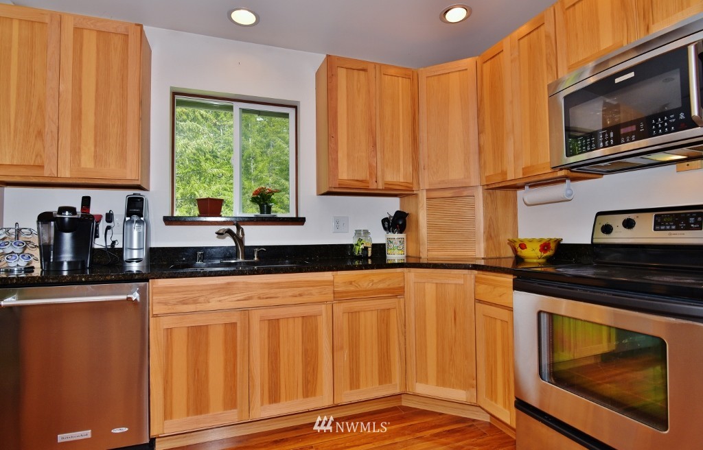 7421 Northeast Elfendahl Pass Road Belfair, WA 98528 - Photo 9 of 24 Gallery Image 9