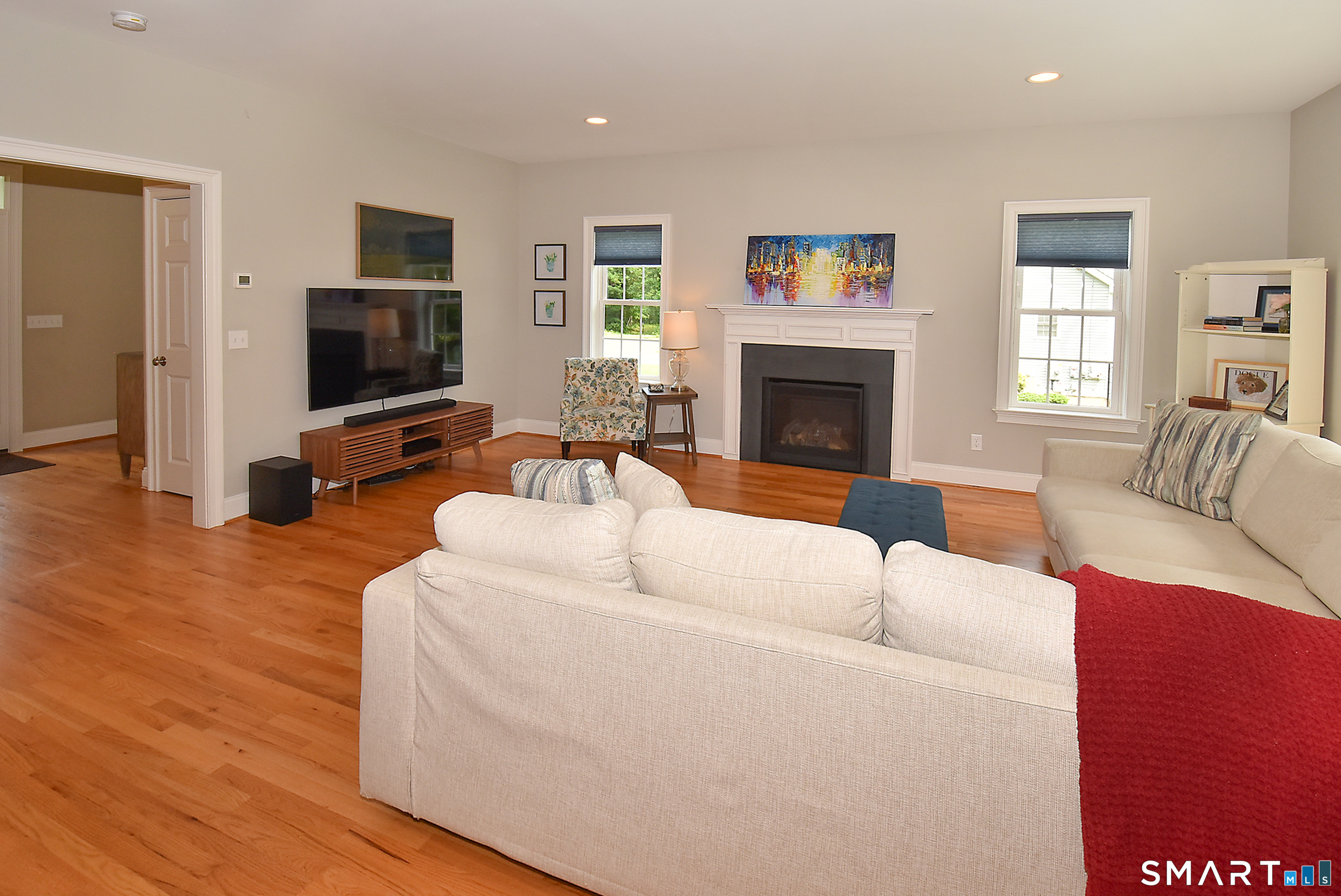 151 Longview Drive Manchester, CT 06040 - Photo 10 of 40