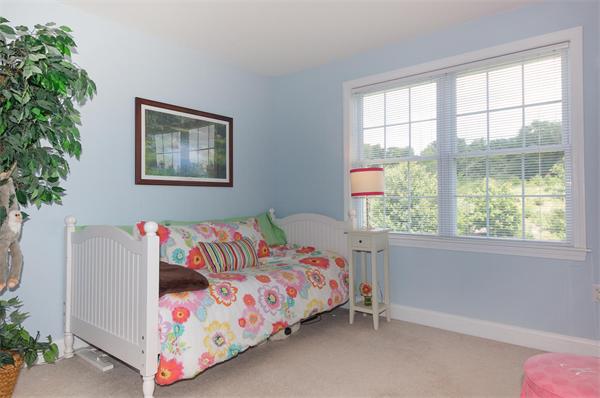 16 Surrey Road Littleton, MA 01460 - Photo 12 of 20 Gallery Image 12