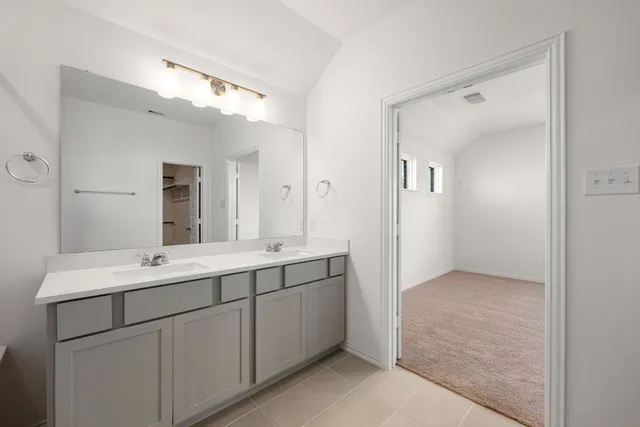 $2,650 | 12210 Bell County Court, Cypress, TX 77433