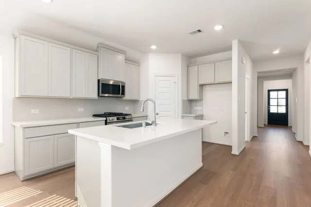 $2,650 | 12210 Bell County Court, Cypress, TX 77433