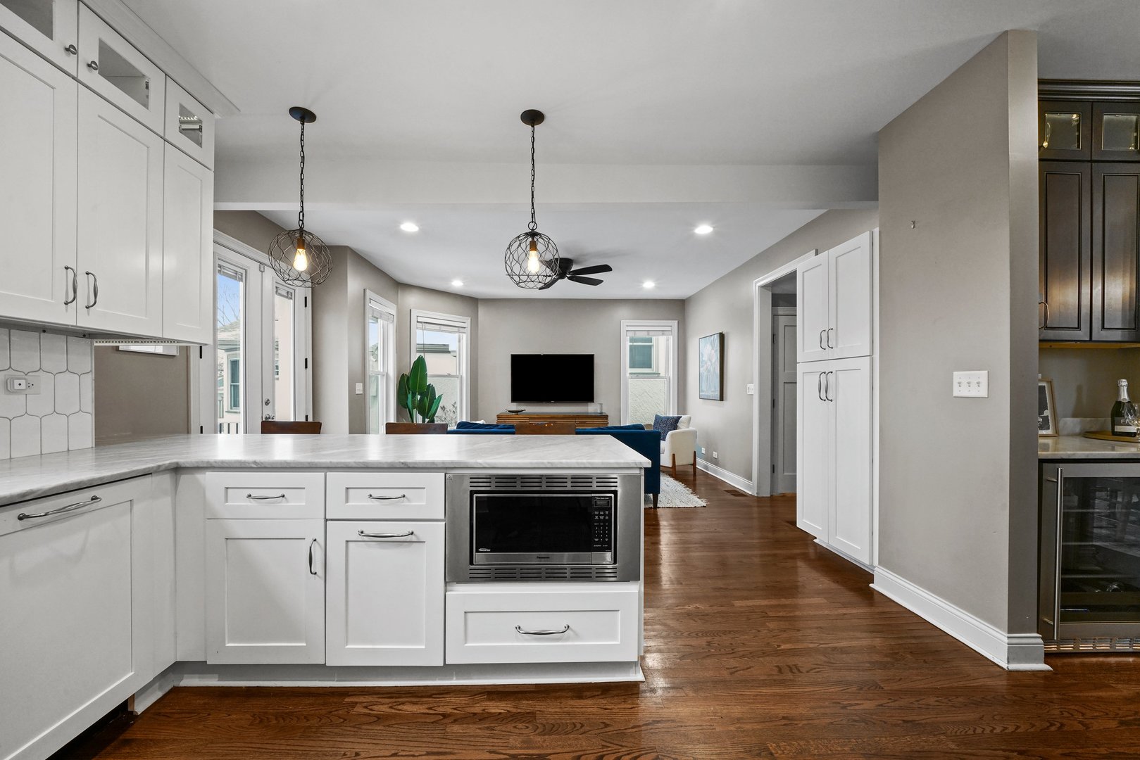 90 Lawton Road Riverside, IL 60546 - Photo 11 of 32