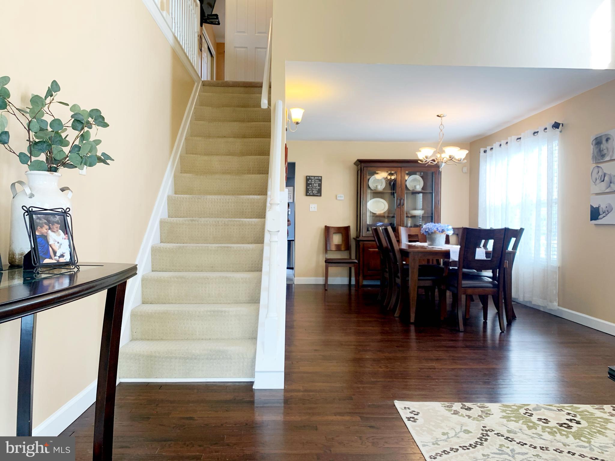 121 Ridgewood Way Burlington, NJ 08016 - Photo 3 of 29 Gallery Image 3