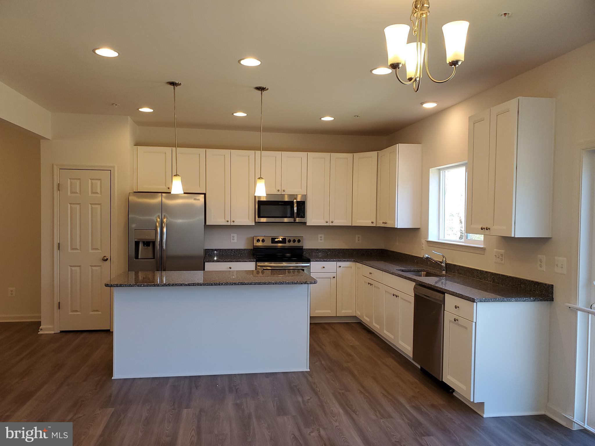 657 Old Waugh Chapel Road Odenton, MD 21113 - Photo 4 of 32 Westover Kitchen