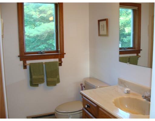 104 Walsh Road South Kingstown, RI 02879 - Photo 6 of 18 Bathroom.