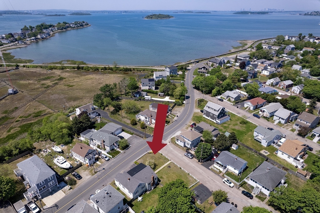84 Newport Road Hull, MA 02045 - Photo 3 of 25