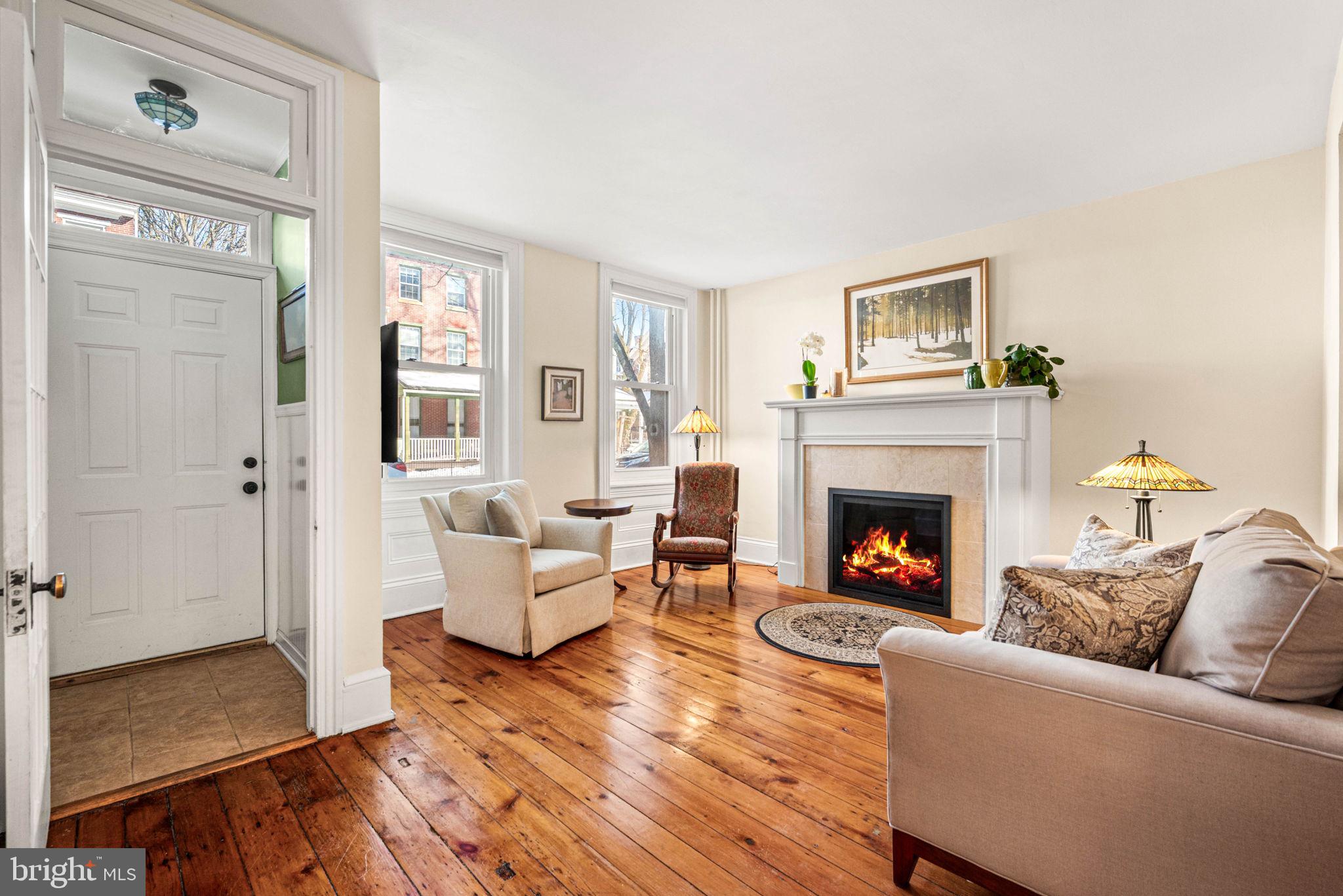 220 South Walnut Street West Chester, PA 19382 - Photo 4 of 37 Foyer