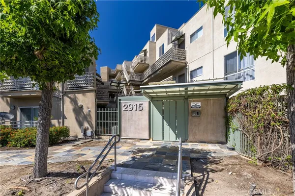 $450,000 | 2915 Montrose Avenue, Unit 430, Glendale, CA 91214