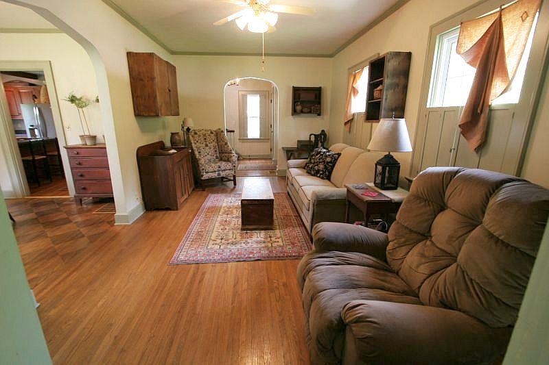 610 East Riverside Drive Jasper, IN 47546 - Photo 14 of 36 Gallery Image 14