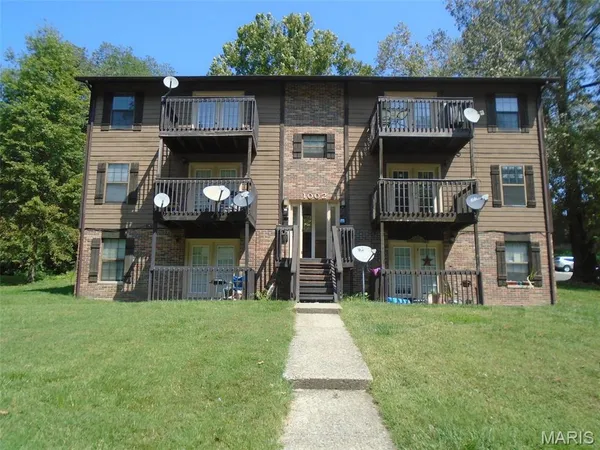 $875 | 1002 Apache Drive, Unit 1, Collinsville, IL 62234