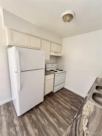 $875 | 1002 Apache Drive, Unit 1, Collinsville, IL 62234