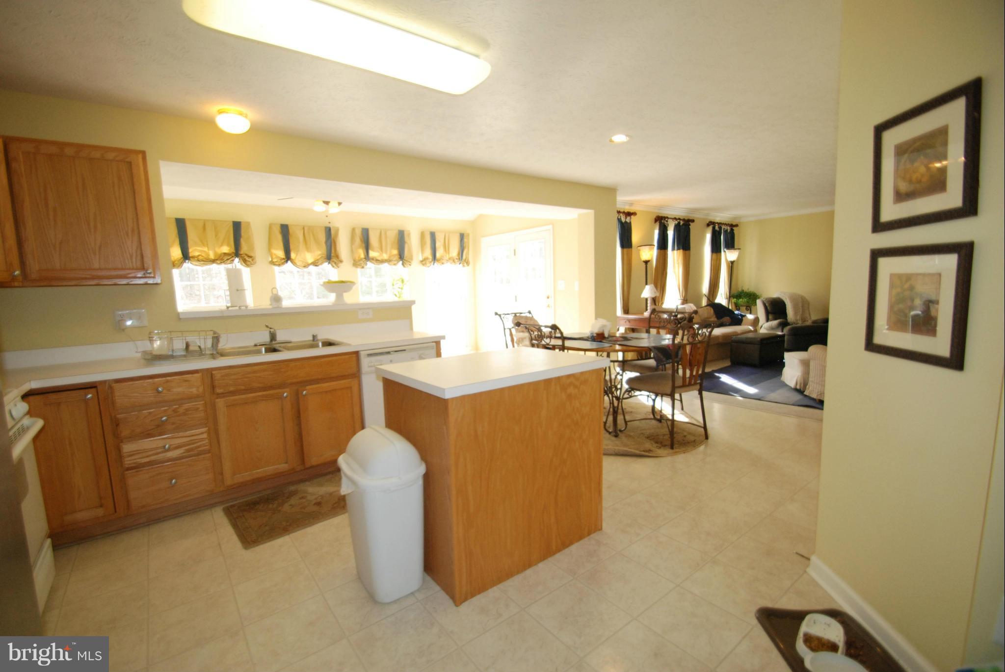 7749 Rotherham Drive Hanover, MD 21076 - Photo 7 of 30 Kitchen